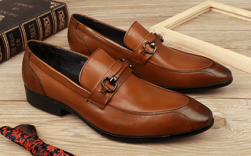 BỘ SƯU TẬP GIÀY NAM 2025