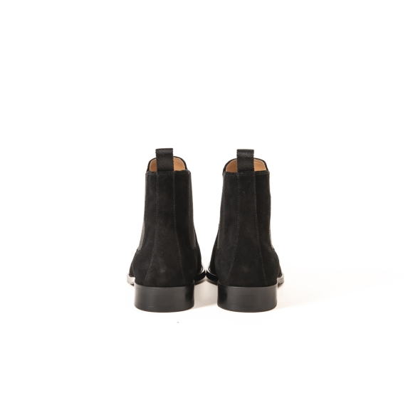 Obsidian Chelsea Boots